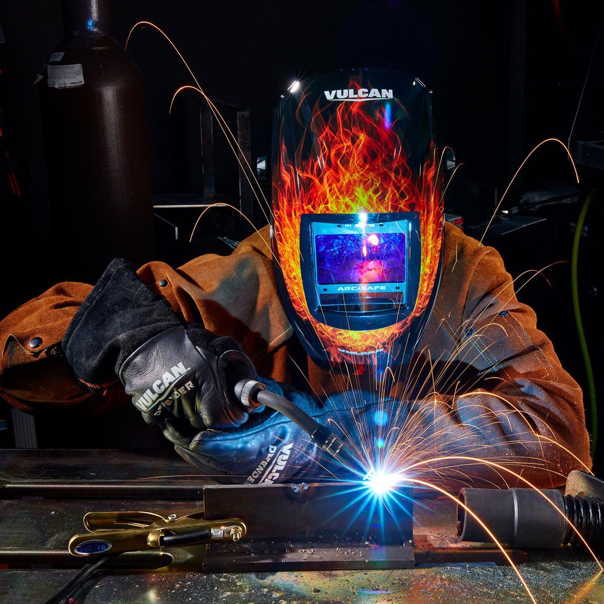 Auto-Darkening Welding Helmet Z40557