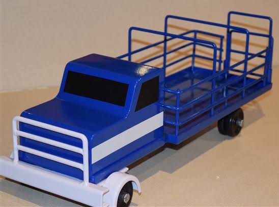 Cattle Truck in Blue, 1/16th Scale W18264
