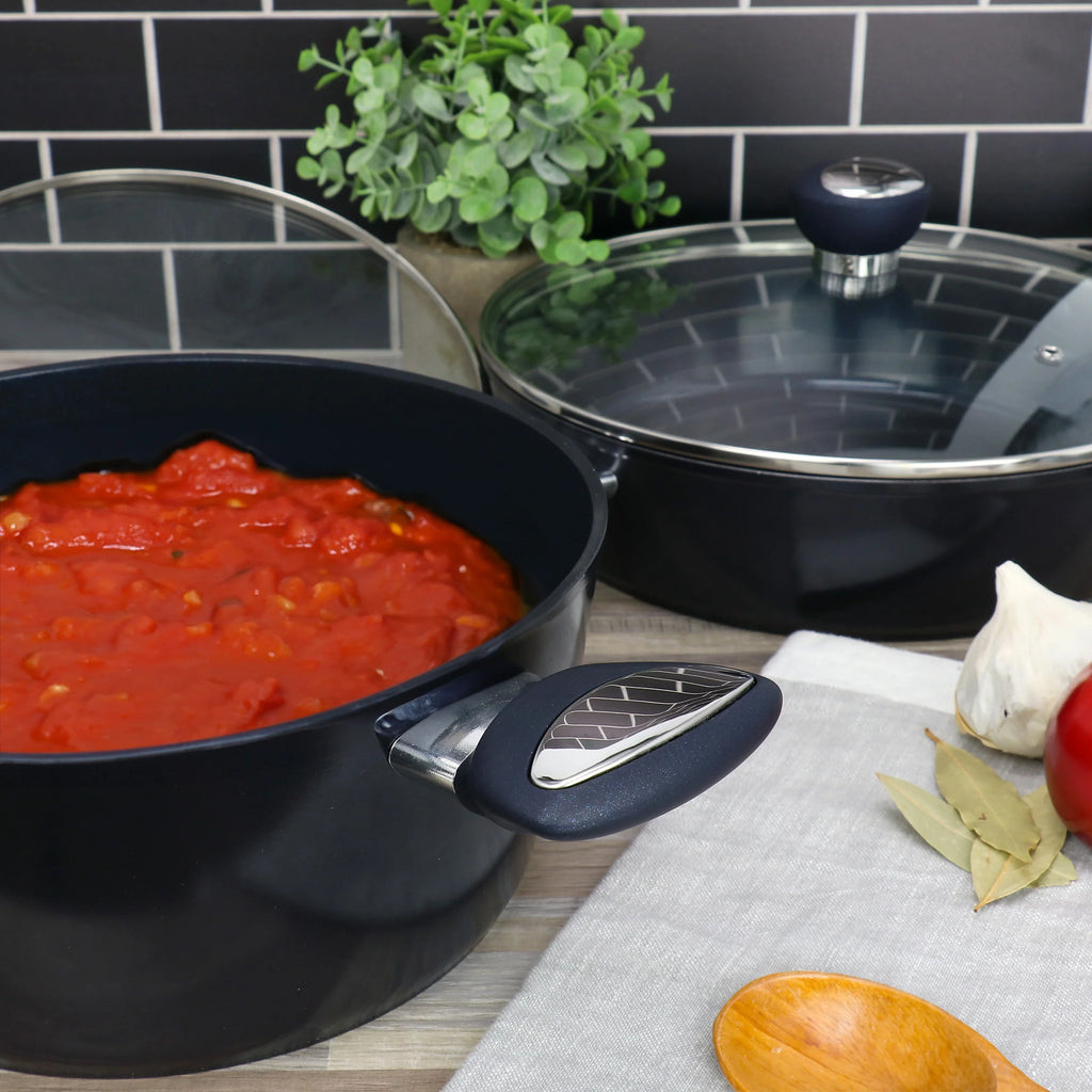 4.2 Quart Ceramic Nonstick Aluminum Dutch Oven with Lid Y964