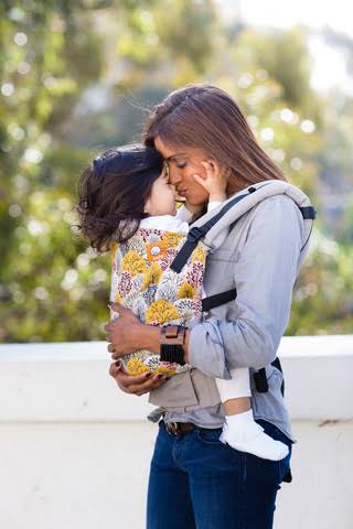 Betty Baby Carrier L374387
