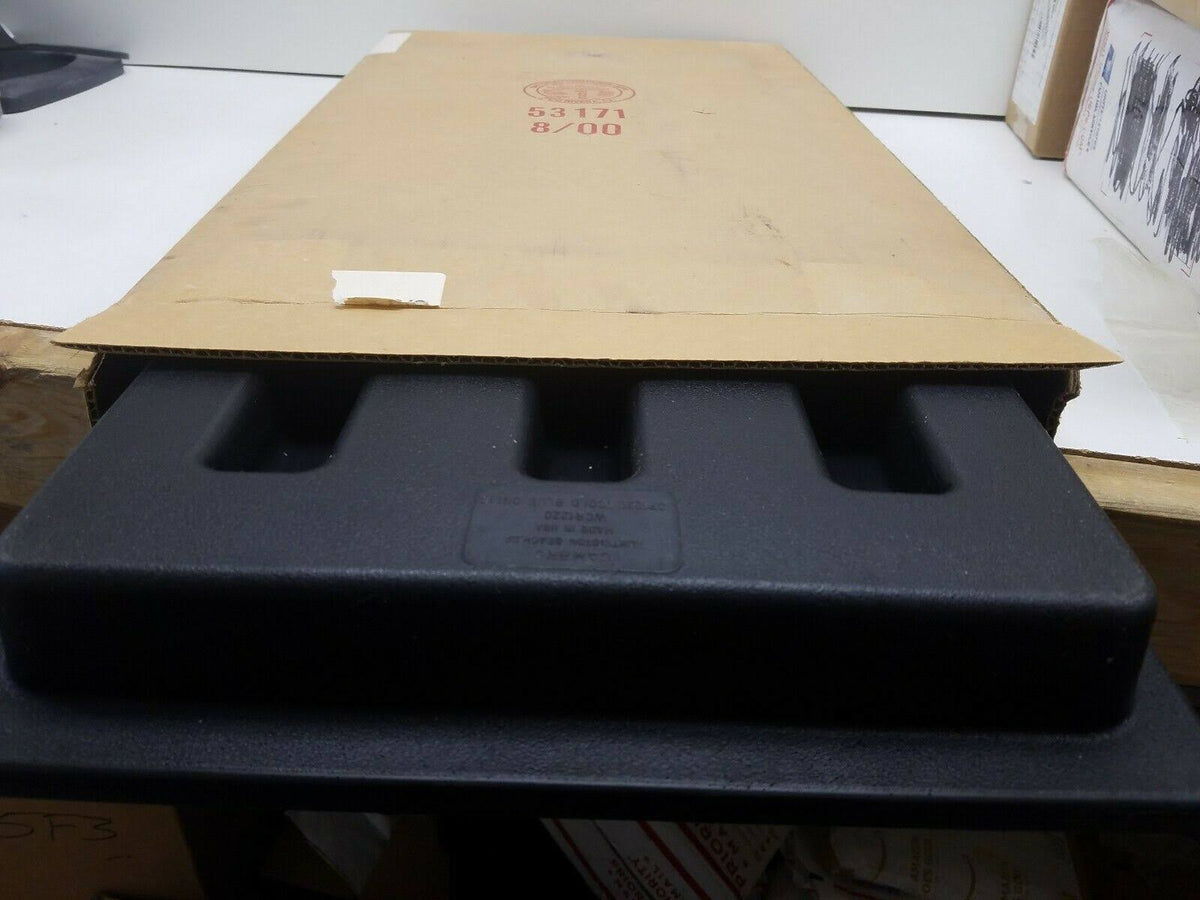 Black Full Size Food Well Cover Q8700