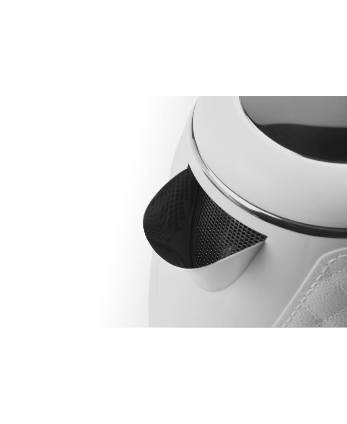 White 1.2L Stainless Steel Electric Water Kettle E980