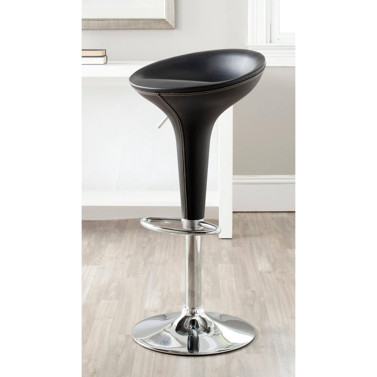 Black Swivel Bar Stool U788