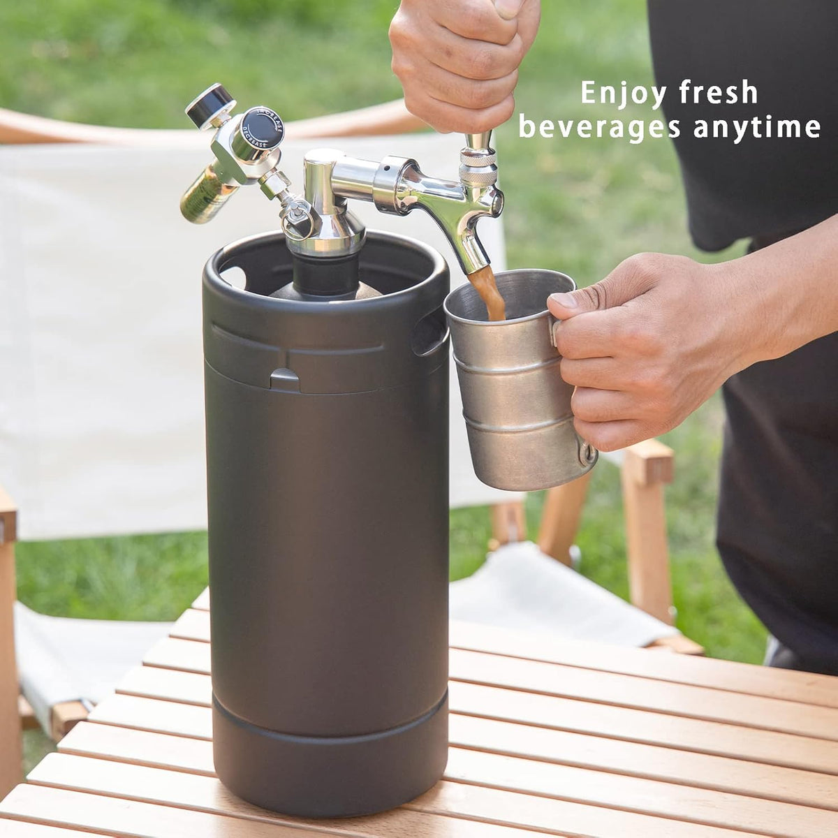 128oz Pressurized Stainless Steel Mini Keg with Cooler Jacket S56370