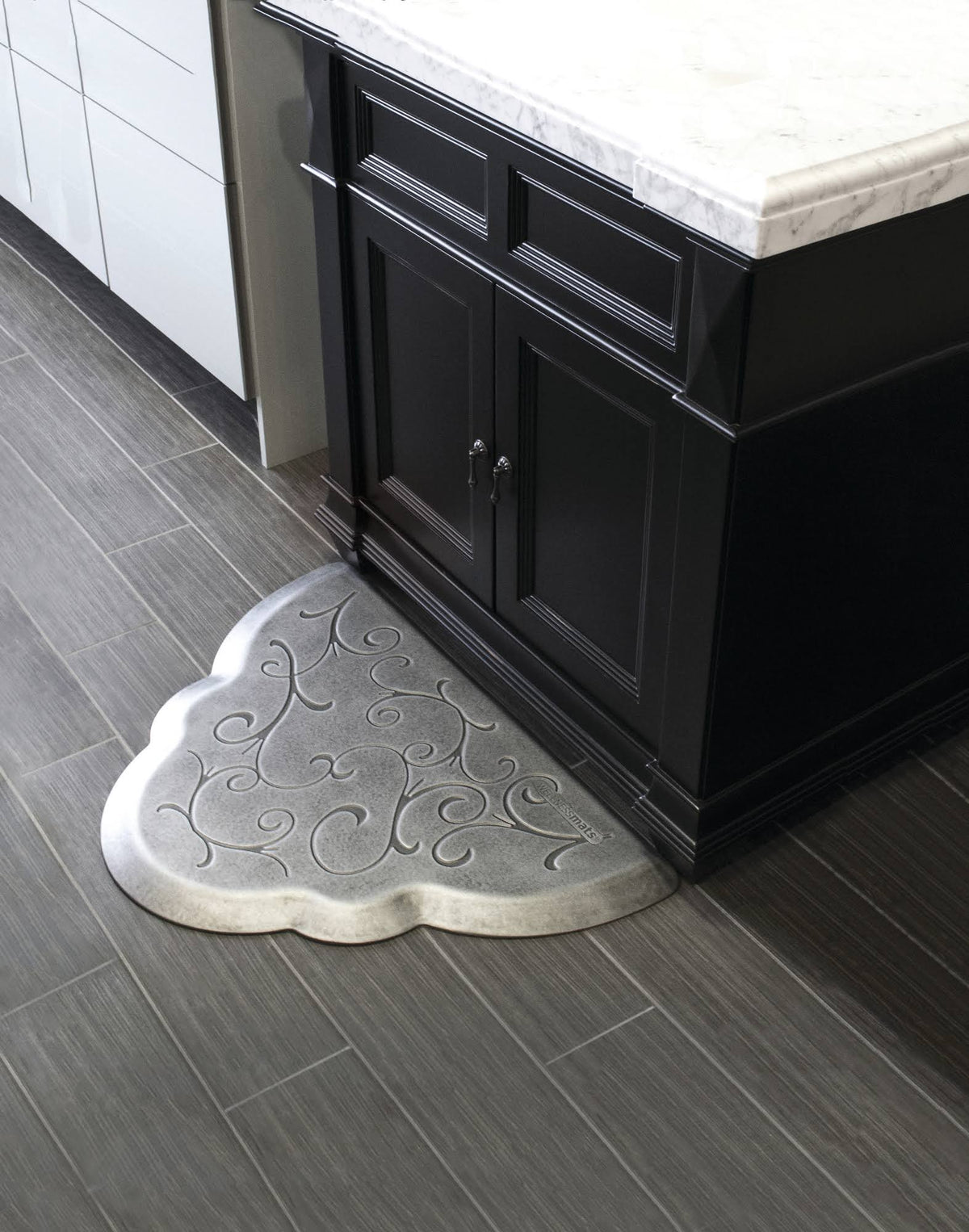 Silver Leaf Studio Scalloped Mat E71181