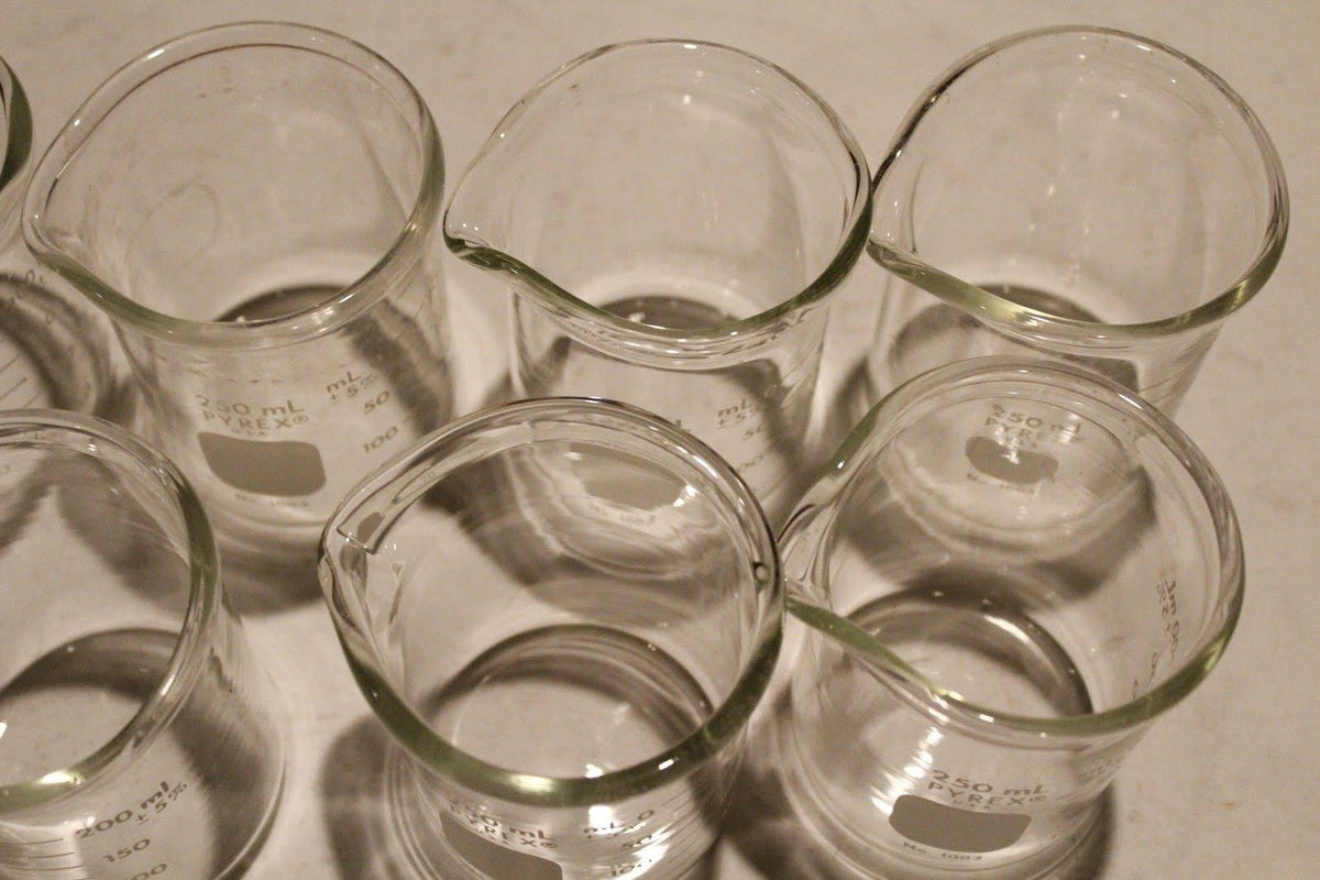 Pyrex Heavy Duty Griffin Beakers P283
