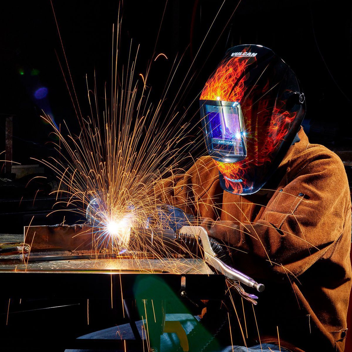 Auto-Darkening Welding Helmet Z40557