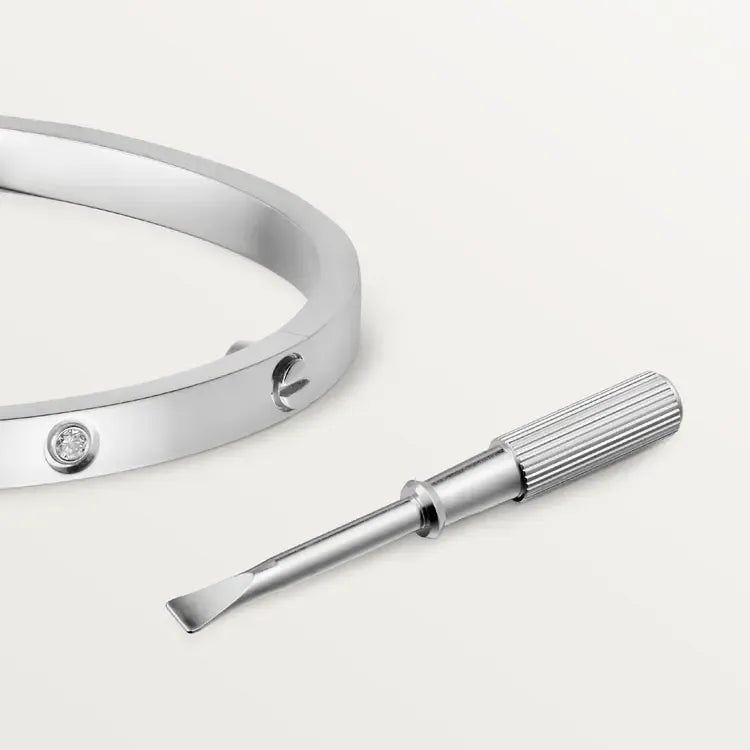 Bracelet with 6 Diamonds H7291